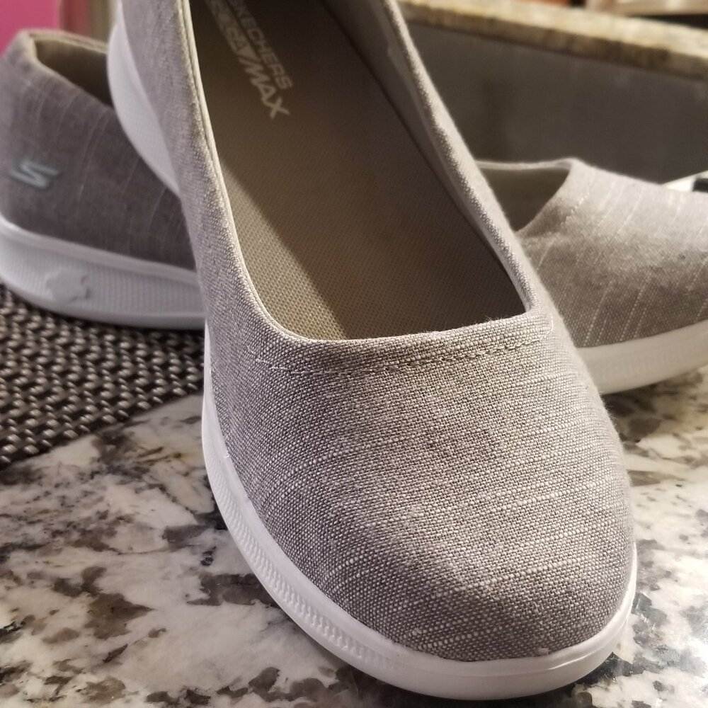 Women's Go Step Lite - Goga Max size 10 taupe. Worn once